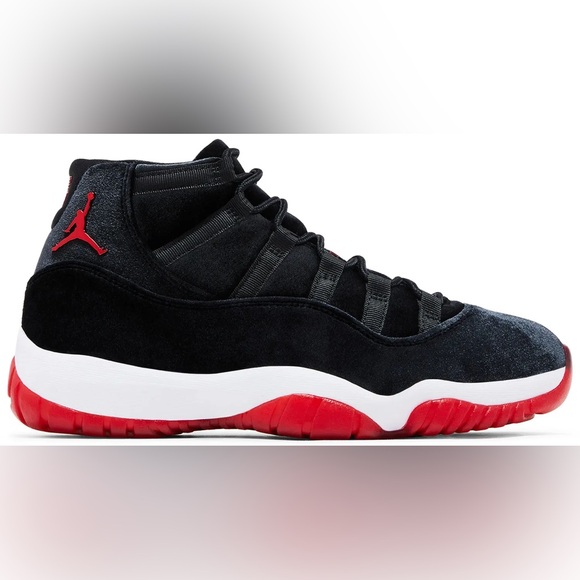 Jordan Men's Black and Red Sneakers - Picture 2 of 3